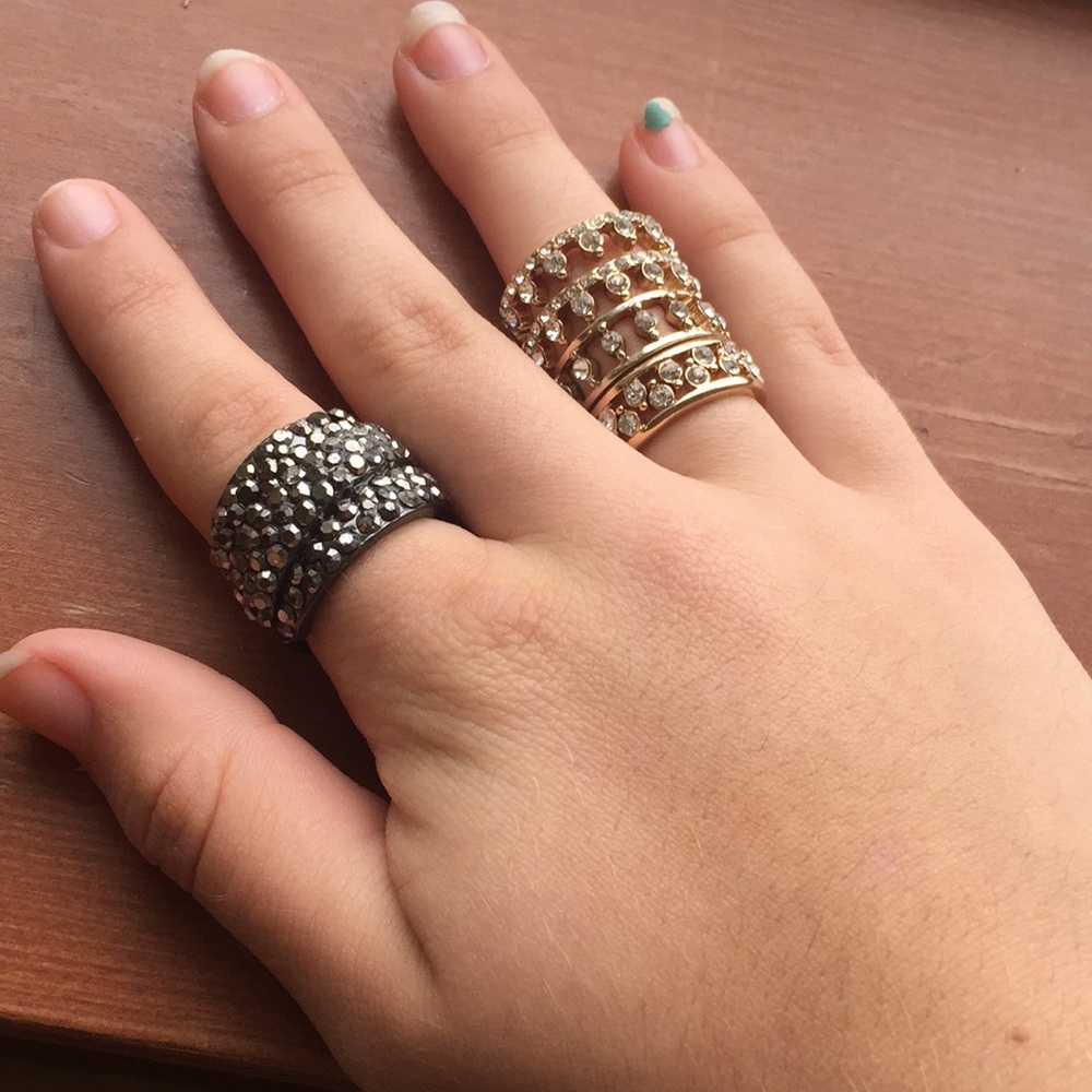 4 rings - Picture 3 of 3